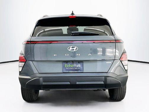 Ecotronic Gray Pearl 2025 Hyundai KONA SEL