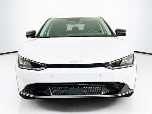 Snow White Pearl 2024 Kia EV6 Wind
