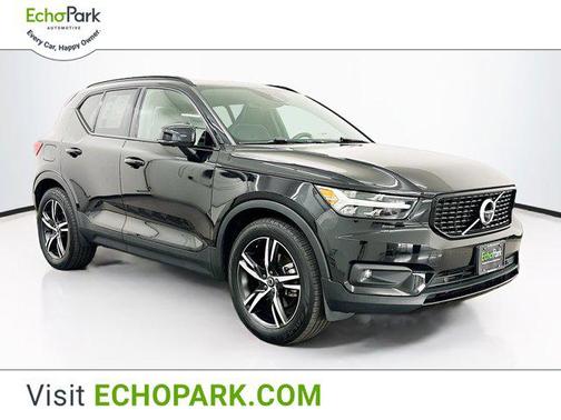 2021 Volvo XC40 T5 R-Design