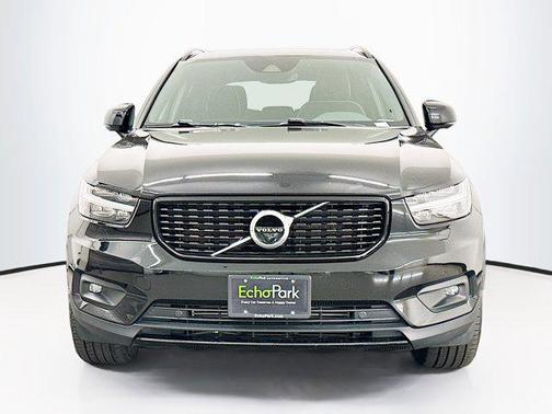 2021 Volvo XC40 T5 R-Design