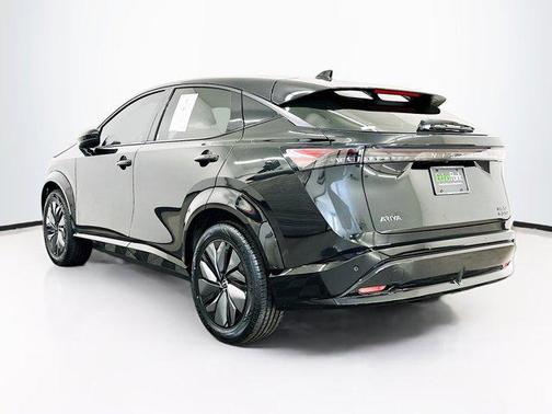 Black Diamond Pearl 2023 Nissan ARIYA ENGAGE