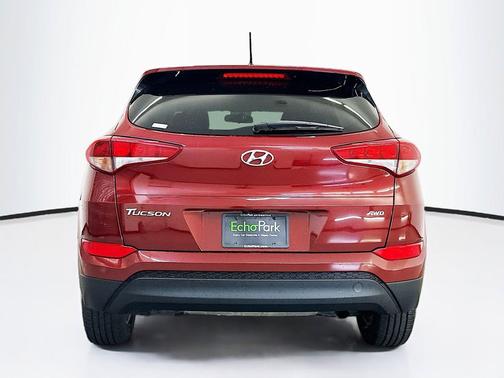 Gemstone Red 2018 Hyundai TUCSON SE
