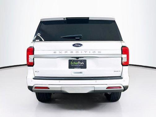 Oxford White 2024 Ford Expedition Max XLT