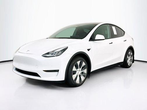 2022 Tesla Model Y Long Range Dual Motor All-Wheel Drive