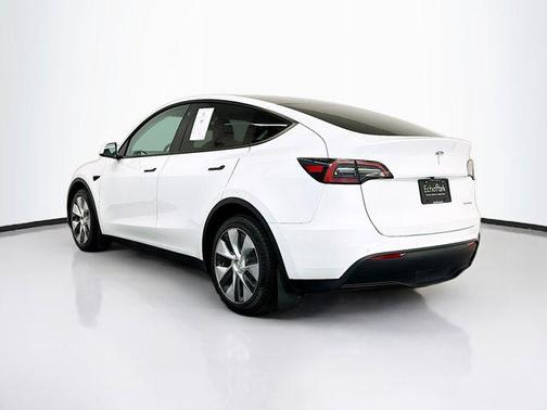 2022 Tesla Model Y Long Range Dual Motor All-Wheel Drive