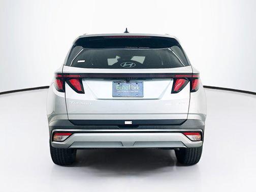 Shimmering Silver 2025 Hyundai TUCSON SEL