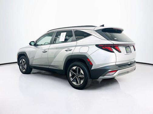 Shimmering Silver 2025 Hyundai TUCSON SEL