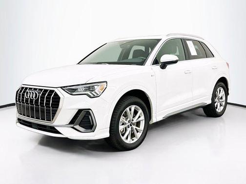 2024 Audi Q3 Premium 45 TFSI S line quattro Tiptronic
