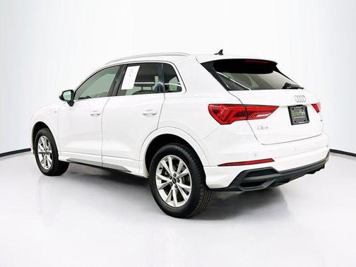2024 Audi Q3 Premium 45 TFSI S line quattro Tiptronic