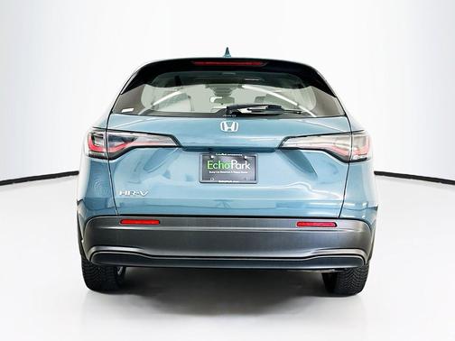 Nordic Forest Pearl 2023 Honda HR-V LX