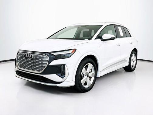 Glacier White Metallic 2024 Audi Q4 e-tron Premium 55 quattro