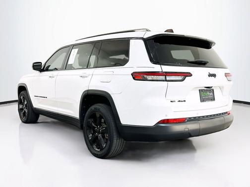 Bright White Clearcoat 2023 Jeep Grand Cherokee L Altitude