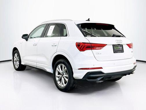 2024 Audi Q3 Premium 45 TFSI S line quattro Tiptronic