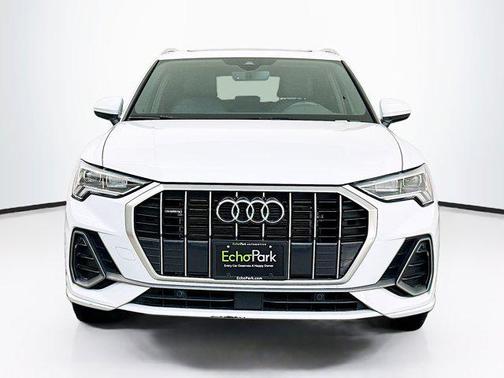 2024 Audi Q3 Premium 45 TFSI S line quattro Tiptronic