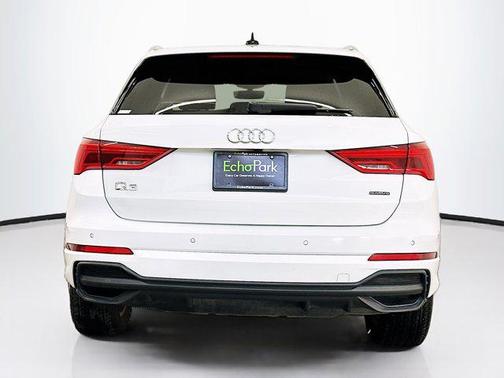 2024 Audi Q3 Premium 45 TFSI S line quattro Tiptronic