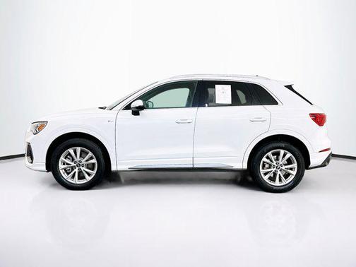 2024 Audi Q3 Premium 45 TFSI S line quattro Tiptronic