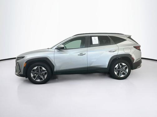 Shimmering Silver 2025 Hyundai TUCSON SEL