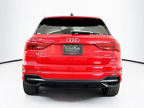 2022 Audi Q3 45 S line Premium
