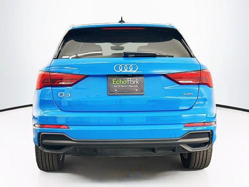 2023 Audi Q3 Premium 45 TFSI S line quattro Tiptronic