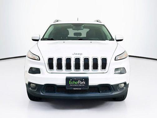 Bright White Clearcoat 2017 Jeep Cherokee Latitude