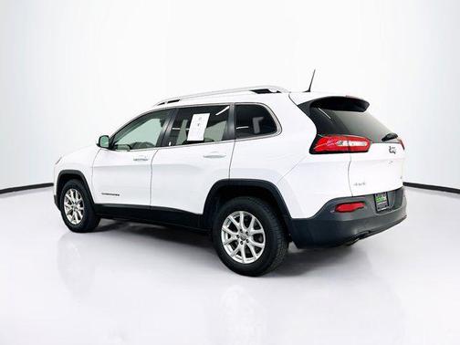 Bright White Clearcoat 2017 Jeep Cherokee Latitude