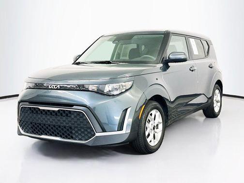 Gravity Gray 2025 Kia Soul LX