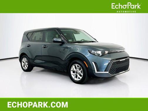 Gravity Gray 2025 Kia Soul LX