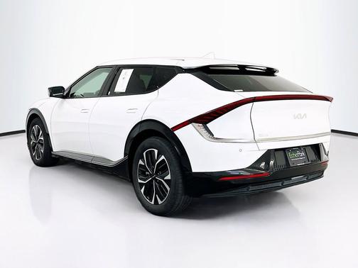 Snow White Pearl 2024 Kia EV6 Wind