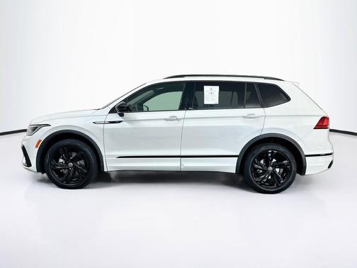 Opal White Pearl 2024 Volkswagen Tiguan 2.0T SE R-Line Black 4MOTION