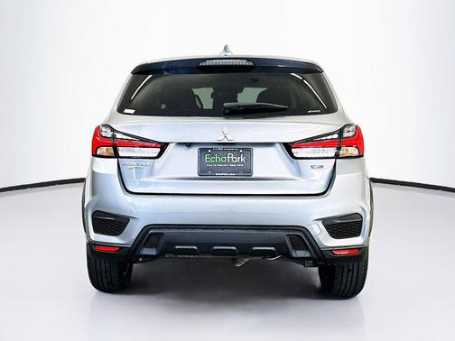 Alloy Silver Metallic 2025 Mitsubishi Outlander Sport 2.0 LE