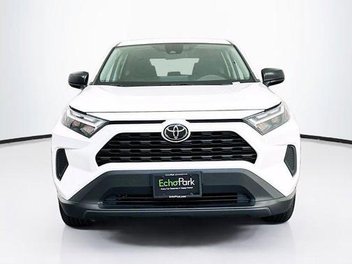 Ice Cap 2024 Toyota RAV4 LE