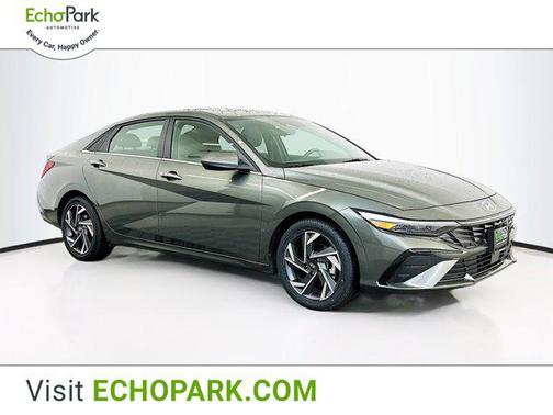 2025 Hyundai ELANTRA SEL