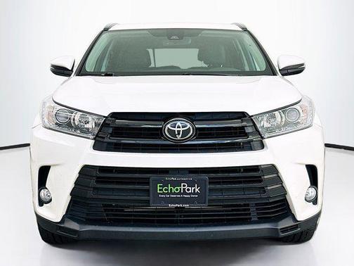 Blizzard Pearl 2018 Toyota Highlander SE