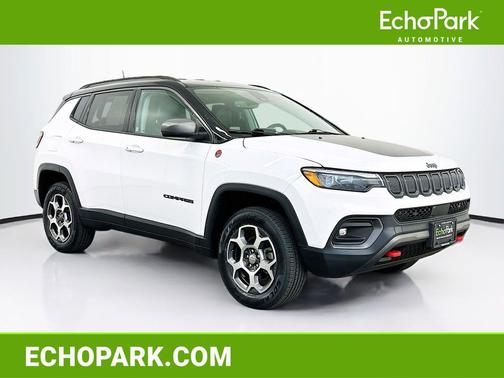Bright White Clearcoat 2022 Jeep Compass Trailhawk