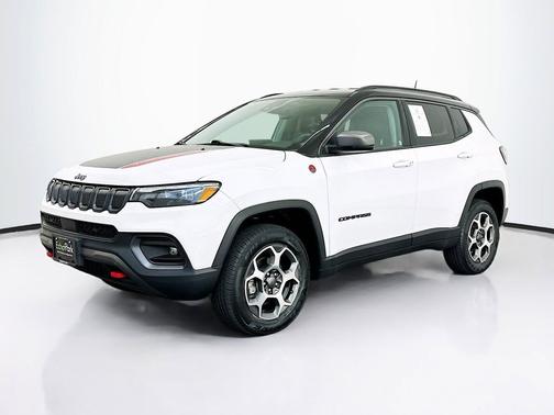 Bright White Clearcoat 2022 Jeep Compass Trailhawk