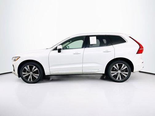 2023 Volvo XC60 B5 Plus Bright Theme