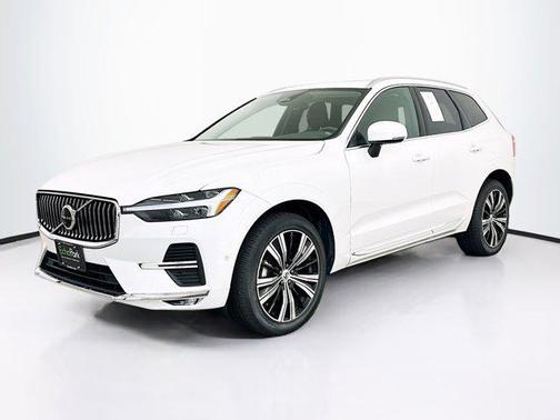 2023 Volvo XC60 B5 Plus Bright Theme
