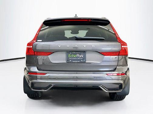 2023 Volvo XC60 B5 Plus Dark Theme