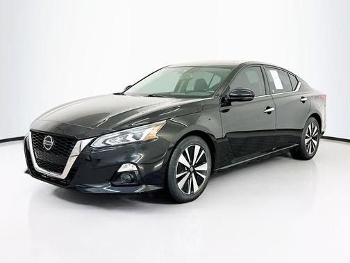 Super Black 2019 Nissan Altima 2.5 SL