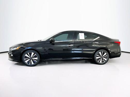 Super Black 2019 Nissan Altima 2.5 SL