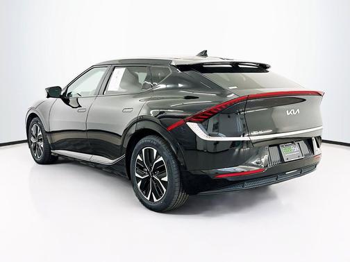 Aurora Black Pearl 2024 Kia EV6 Wind