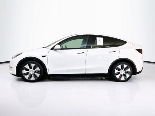 Pearl White Multi-Coat 2023 Tesla Model Y Long Range Dual Motor All-Wheel Drive