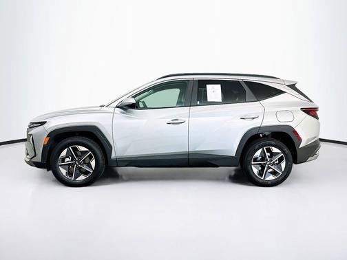 Shimmering Silver 2025 Hyundai TUCSON SEL