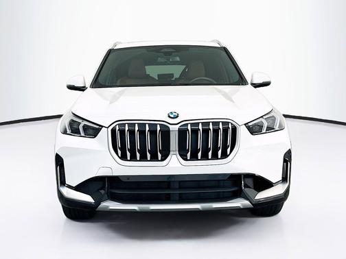 Alpine White 2026 BMW X1 xDrive28i