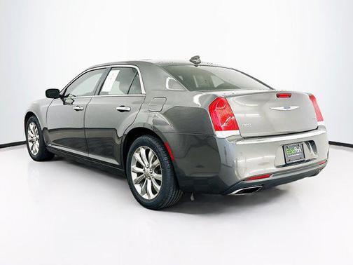 Granite Crystal Metallic Clearcoat 2018 Chrysler 300 Limited