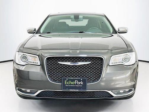 Granite Crystal Metallic Clearcoat 2018 Chrysler 300 Limited