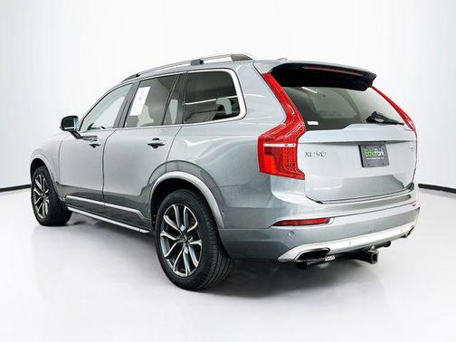 Osmium Grey Metallic 2017 Volvo XC90 T6 Momentum