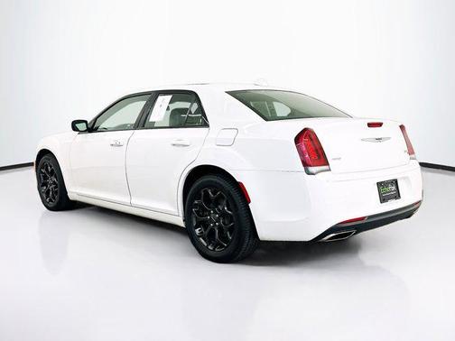 Bright White Clearcoat 2020 Chrysler 300 S