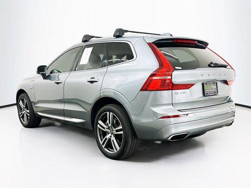 2021 Volvo XC60 Recharge Plug-In Hybrid T8 Inscription Expression