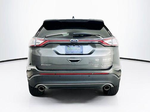 Magnetic Metallic 2018 Ford Edge Titanium